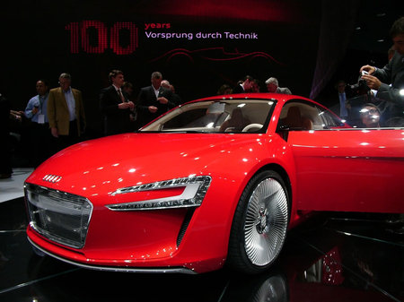 Audi_e-tron_concept2.jpg
