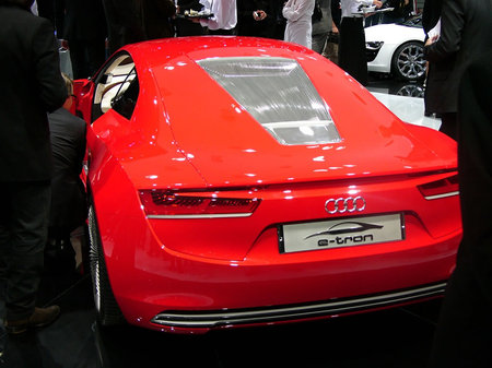 Audi_e-tron_concept3.jpg