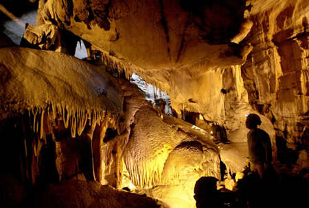 LED-solar-lighting-at-Crystal-cave.jpg