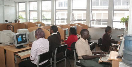 Nairobi_internet_cafe.jpg