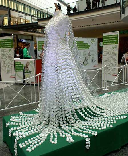 Plastic-Bottle-Wedding-Dress-3.jpg