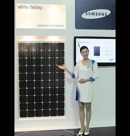 Samsung_Crystalline_Si-PV_Battery_Module.jpg
