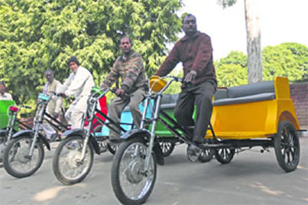 Solar_Powered_Rickshaws.jpg