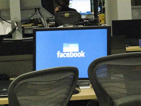 facebook-computer-monitor.jpg