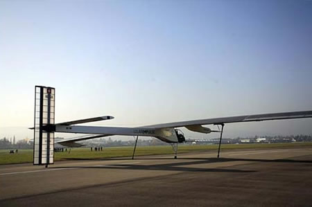 solar-plane-runway-test.jpg